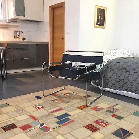 Sibenik City Beach Apartman *