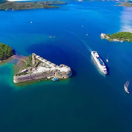 Sibenik City Beach Apartman *