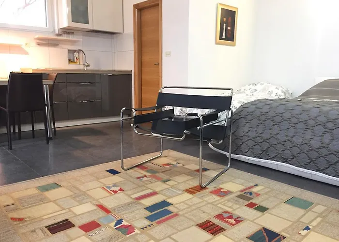 Sibenik City Beach Apartman *